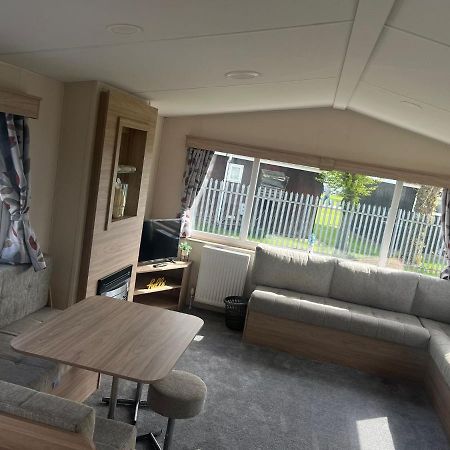 Kings Caravan Park แชเปิลเซนต์เลนเนิร์ดส์ ภายนอก รูปภาพ