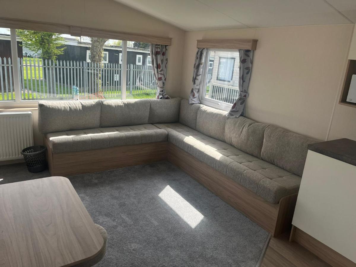 Kings Caravan Park แชเปิลเซนต์เลนเนิร์ดส์ ภายนอก รูปภาพ