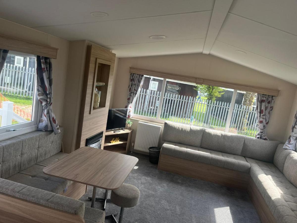 Kings Caravan Park แชเปิลเซนต์เลนเนิร์ดส์ ภายนอก รูปภาพ